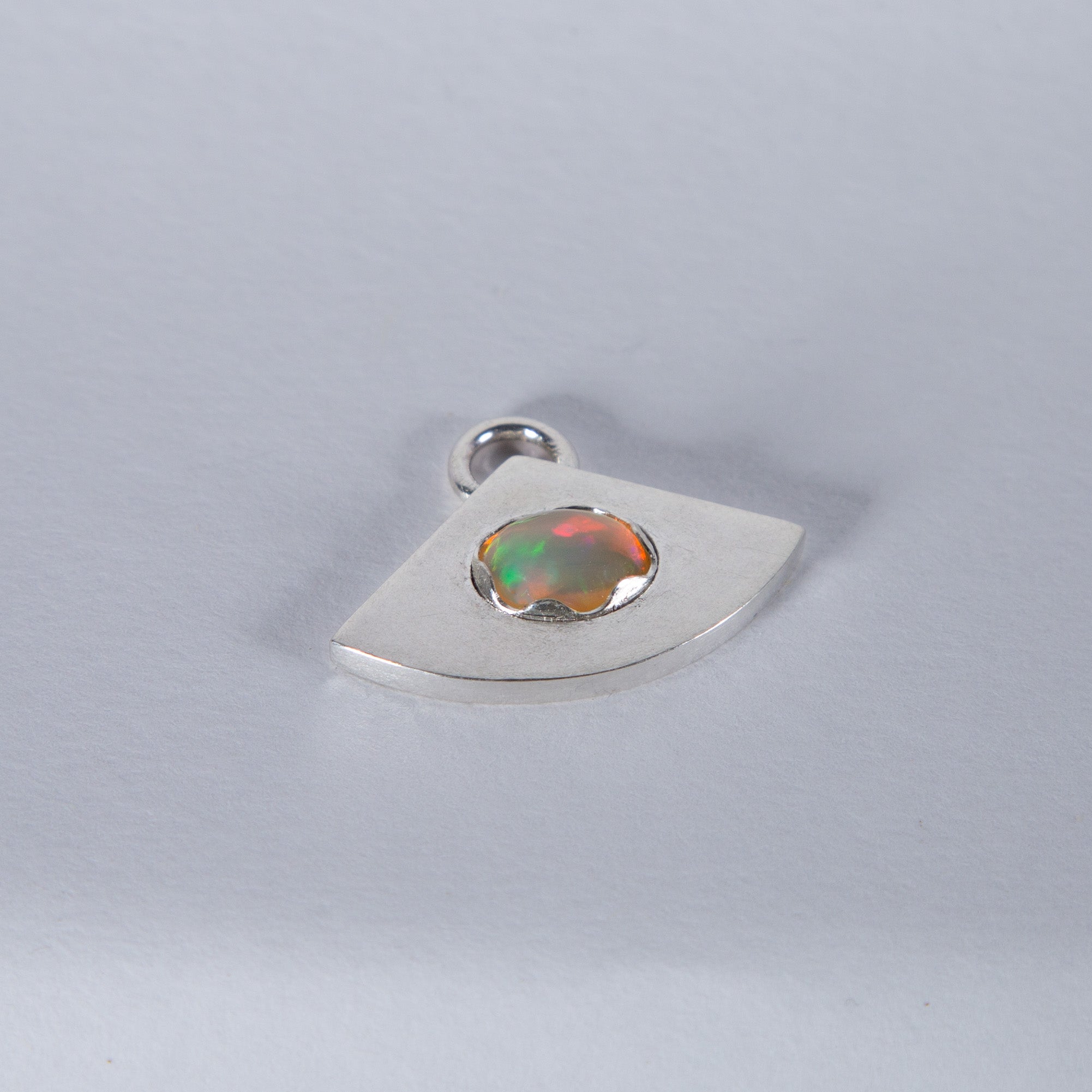 Eye of opal pendant