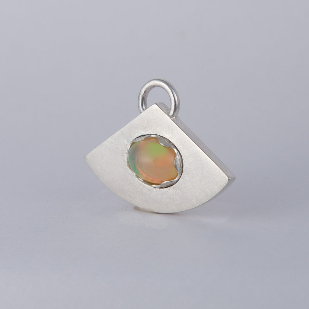 Eye of opal pendant