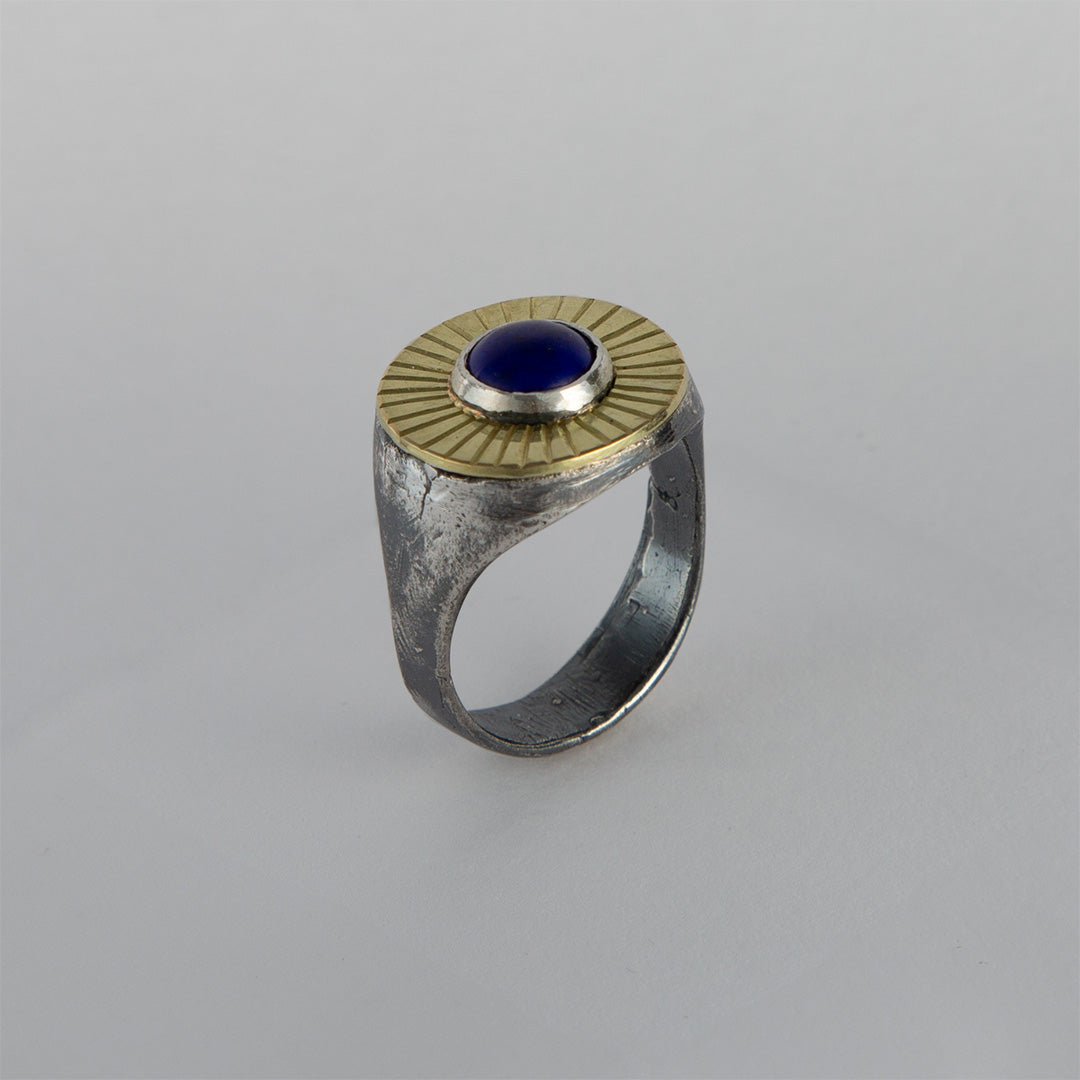 Lapis starburst signet