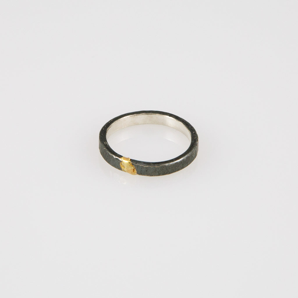 Hammered kintsugi band