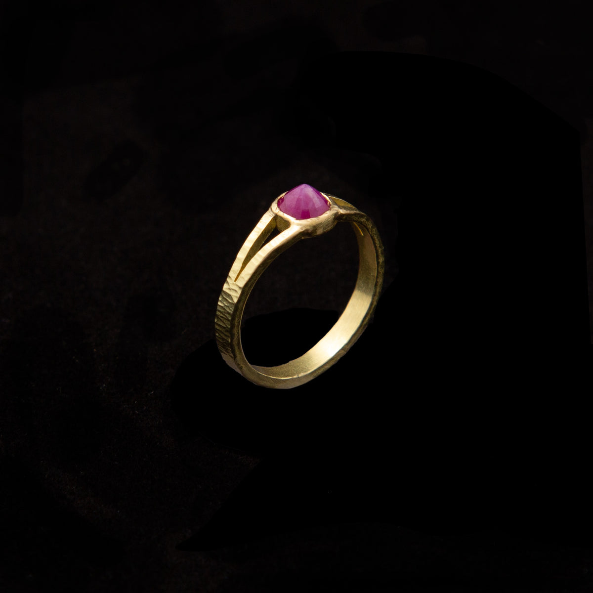Ruby spike ring