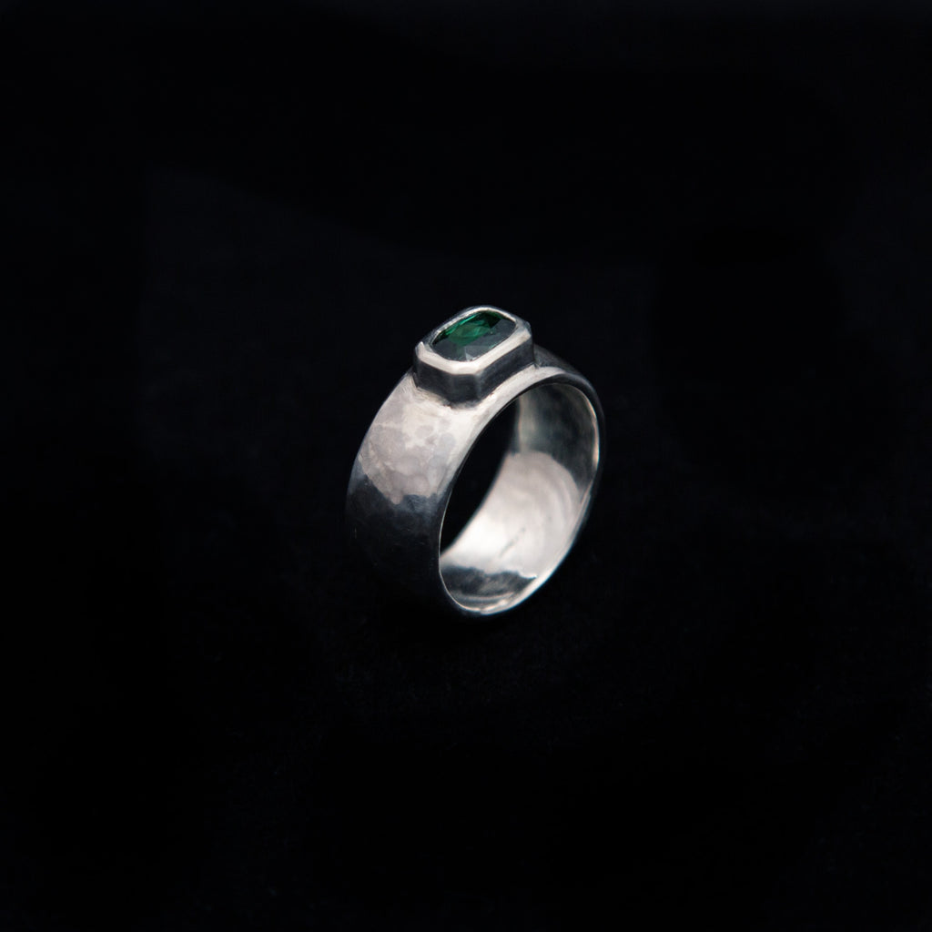 Green tourmaline wide band