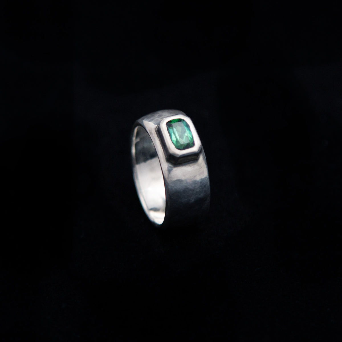 Green tourmaline wide band